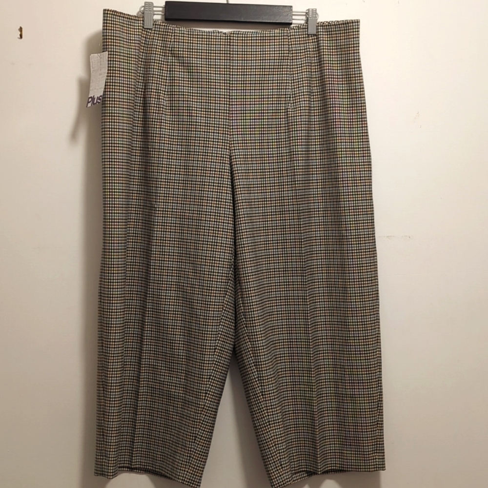 Loft Plus Wide Leg Crop Pant Size 16